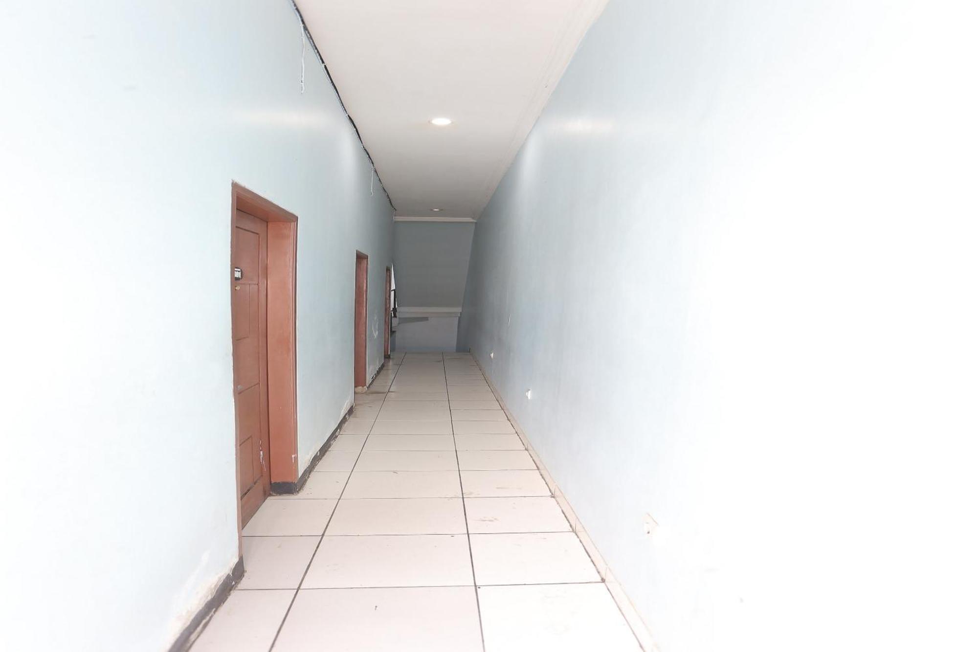 Oyo 93584 Rukotel South Tangerang Exterior photo